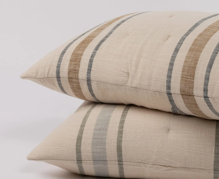Linens & Pillows