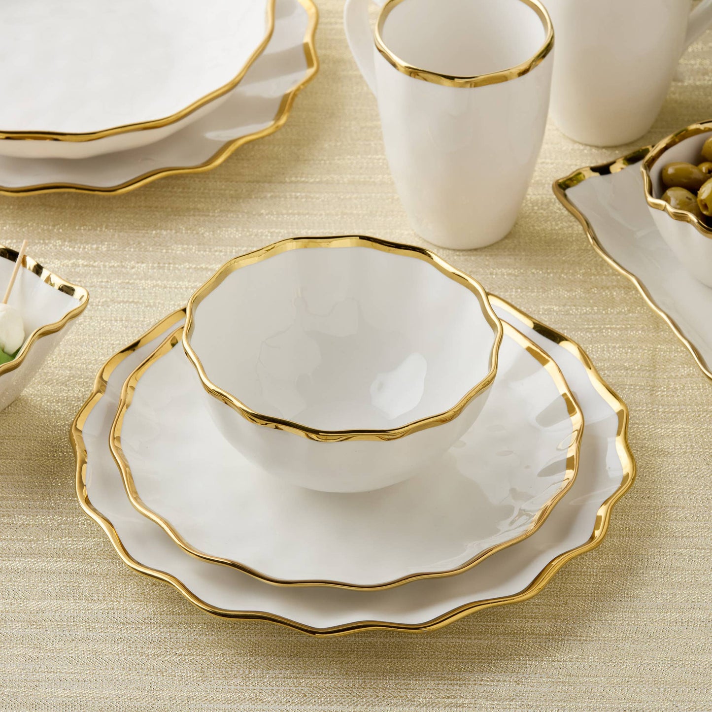 Regency Gold & White Cereal Bowl