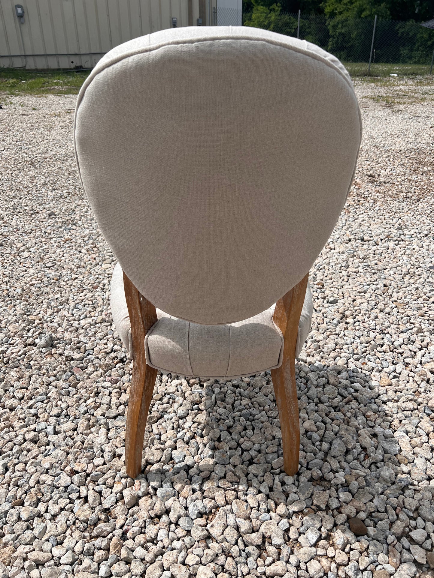 Ellie Linen Tufted Chair