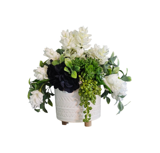9" Sit Around with Hops and Hydrangeas
