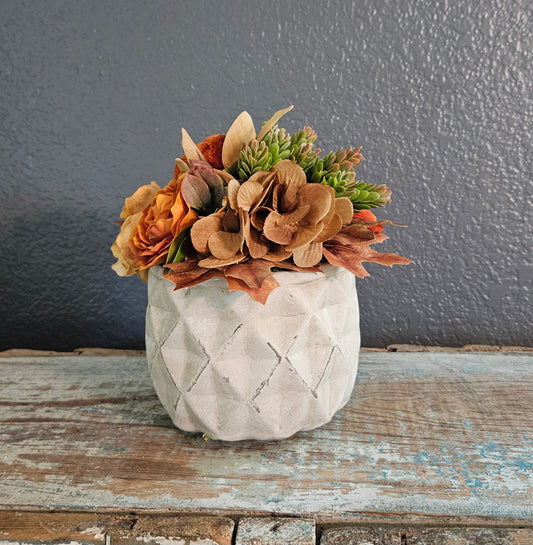 Fall Sit Around In Geometric Container