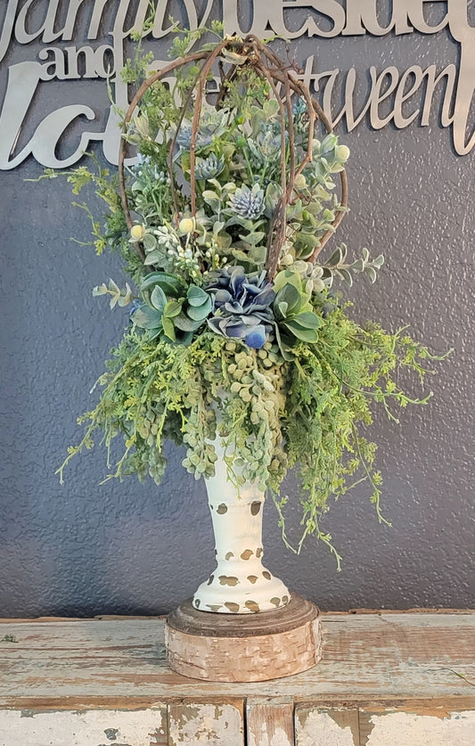 Blue Grapevine Candle Topper