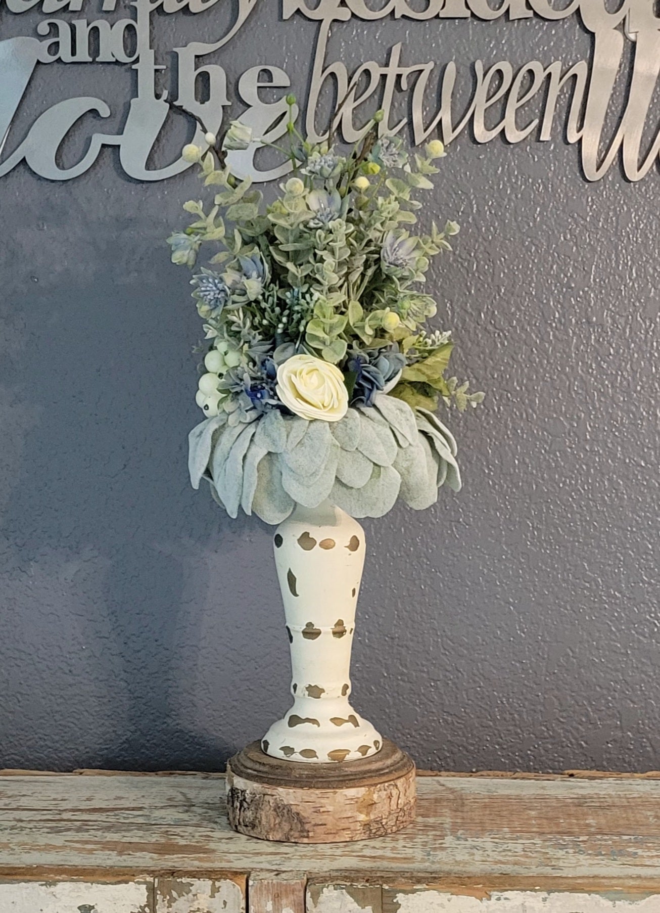 10" Candle Topper With Blue Moneywort