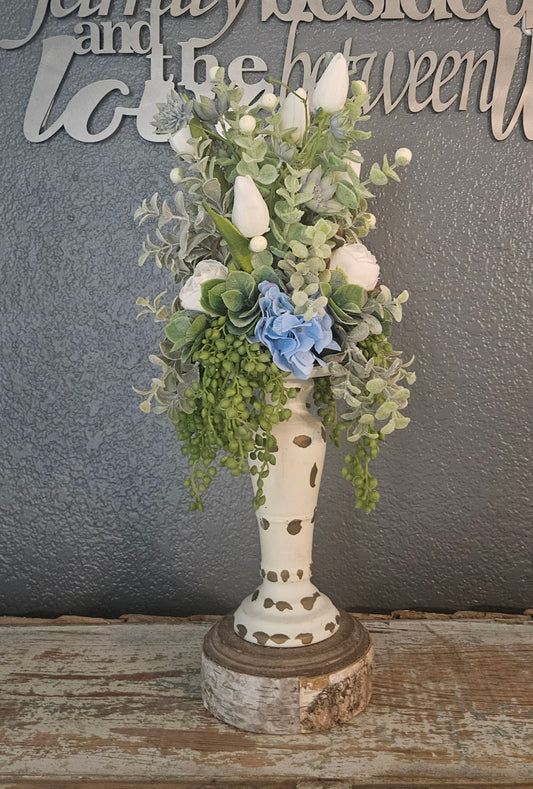 Candle Topper With Tulips