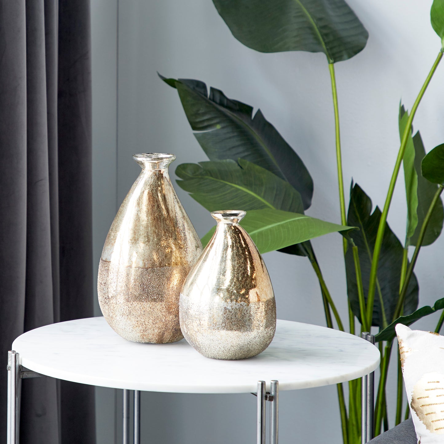 Gold Glass Vase (Various Sizes)