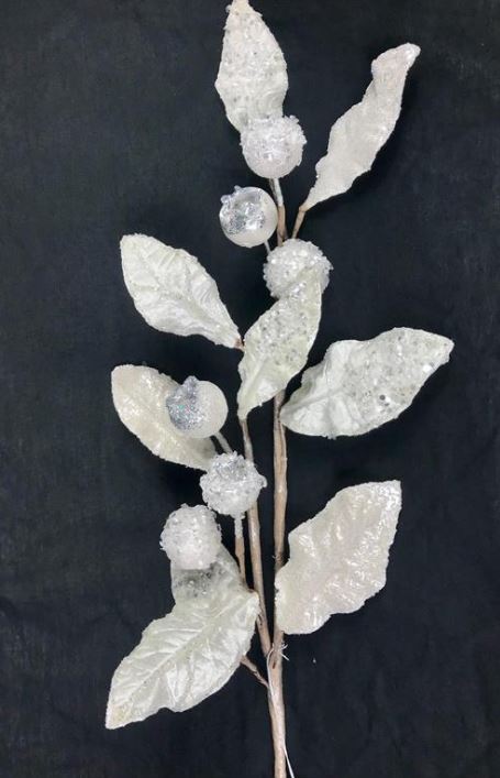 30" Icy Magnolia Leaf w/ Berry Spray, Pearl