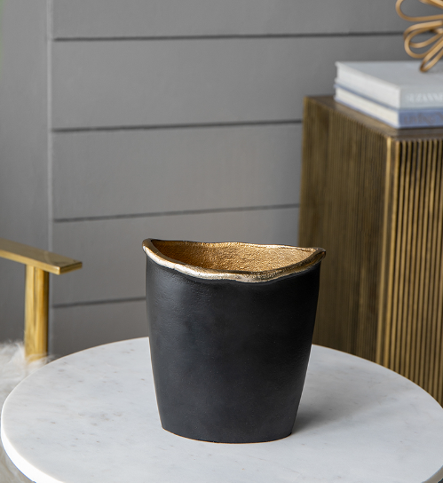 Curved Rim Black and Gold Vase (Various Sizes)