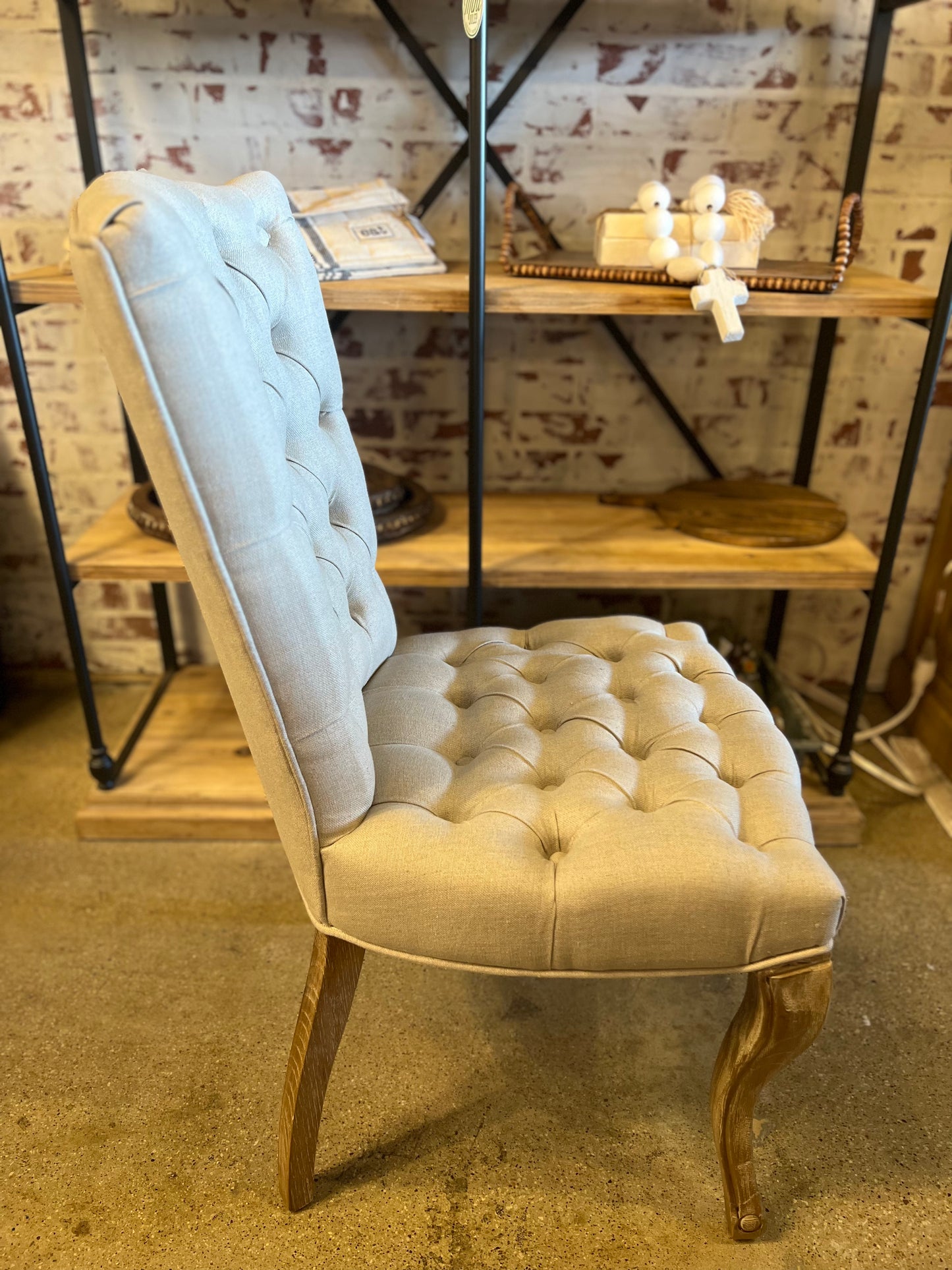 Elise Linen Tufted Chair